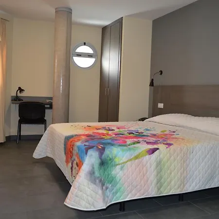 ホテル Puerto Canteras 3*