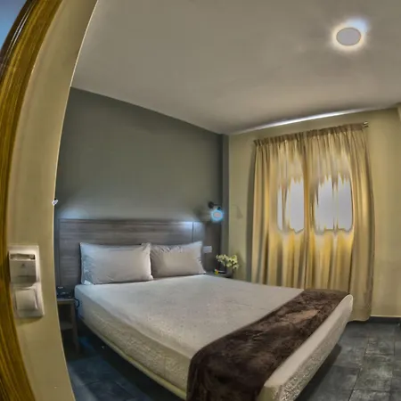 Hotel Puerto Canteras 3*