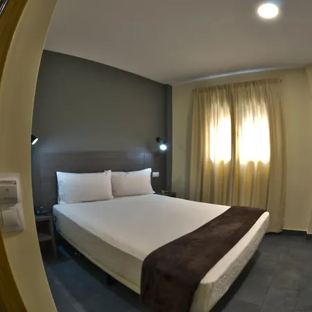 ホテル Puerto Canteras 3*