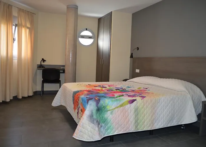 Hotel Puerto Canteras 3*